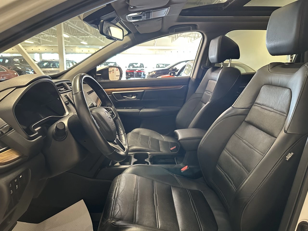 2019 Honda CR-V Touring Main Image