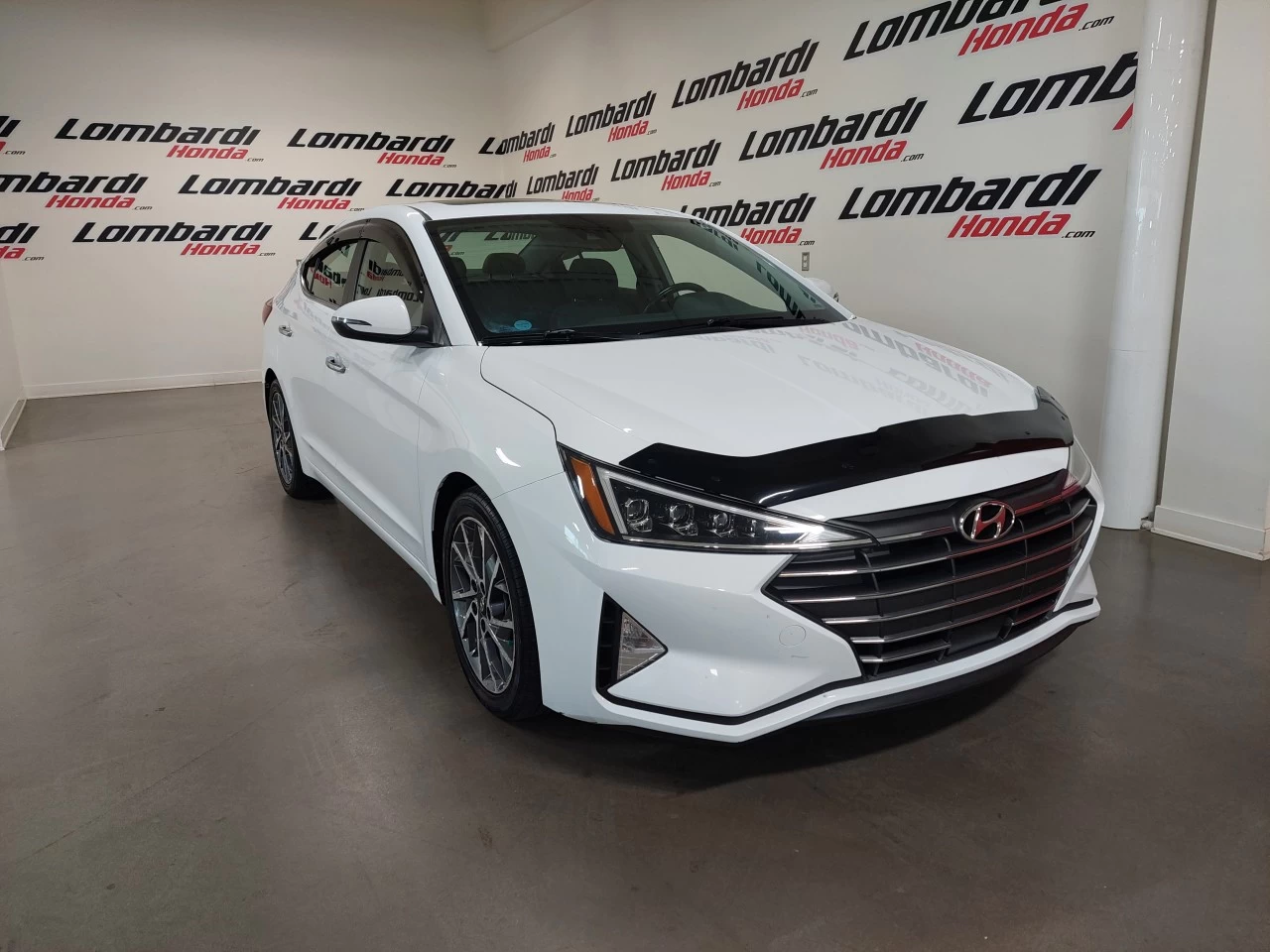 2020 Hyundai Elantra
                                                    Ultimate Main Image