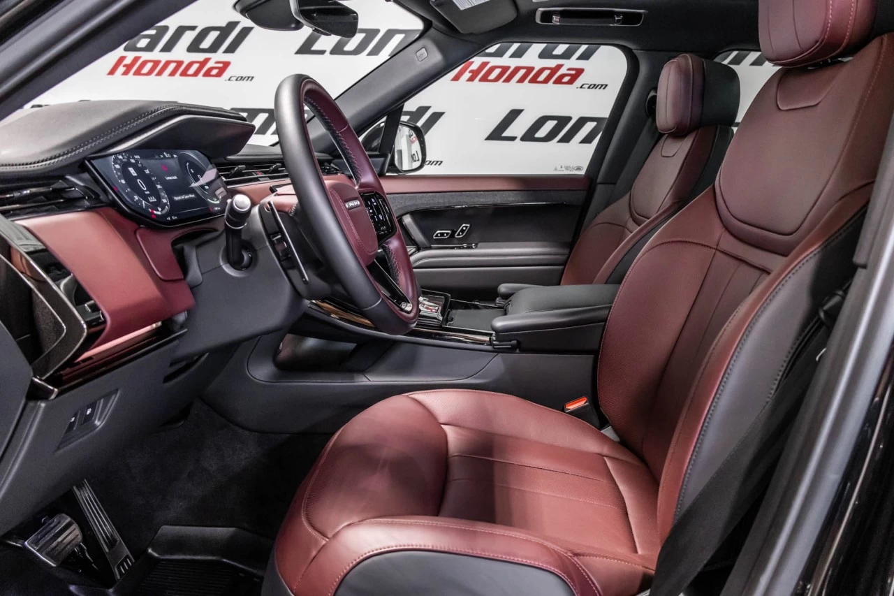 2025 Land Rover Range Rover Sport Dynamic SE https://www.lombardihonda.com/resize/b990ff35b810a3abc0cc817b2ca24889-1