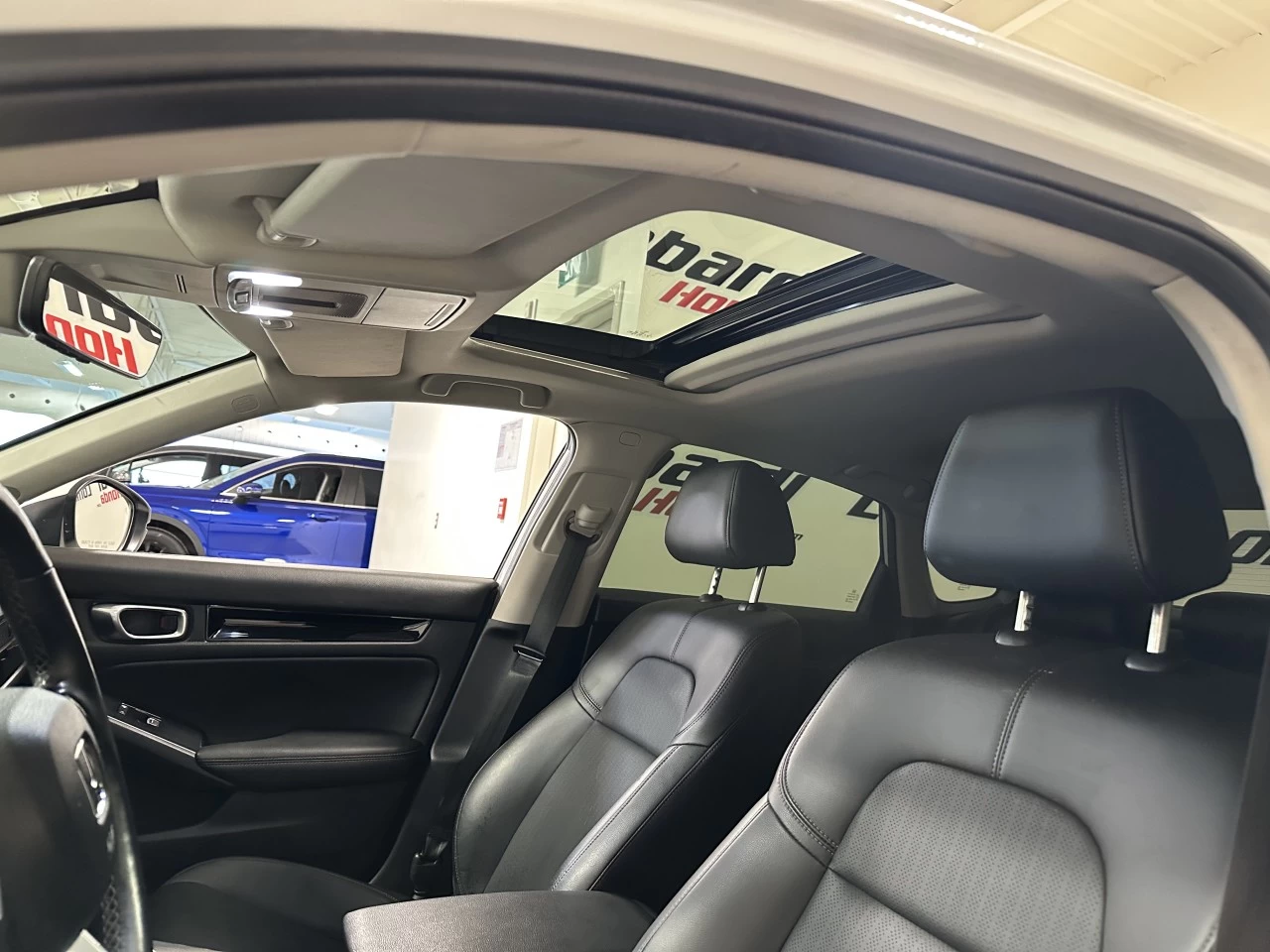 2023 Honda Civic
                                                    Touring Image principale