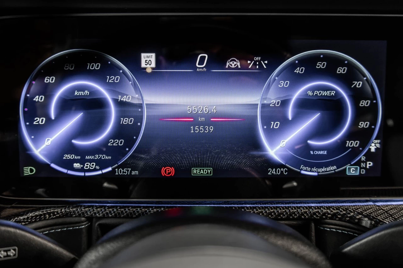 2025 Mercedes-Benz G63 AMG G 580e https://www.lombardihonda.com/resize/b990ff35b810a3abc0cc817b2ca24889-1