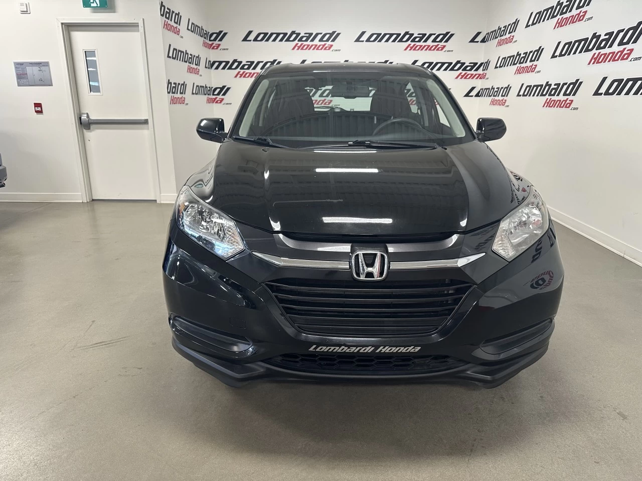 2016 Honda HR-V
                                                    LX Main Image