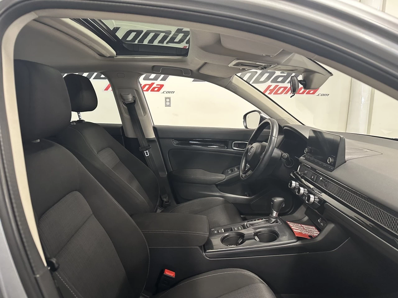 2022 Honda Civic EX Main Image