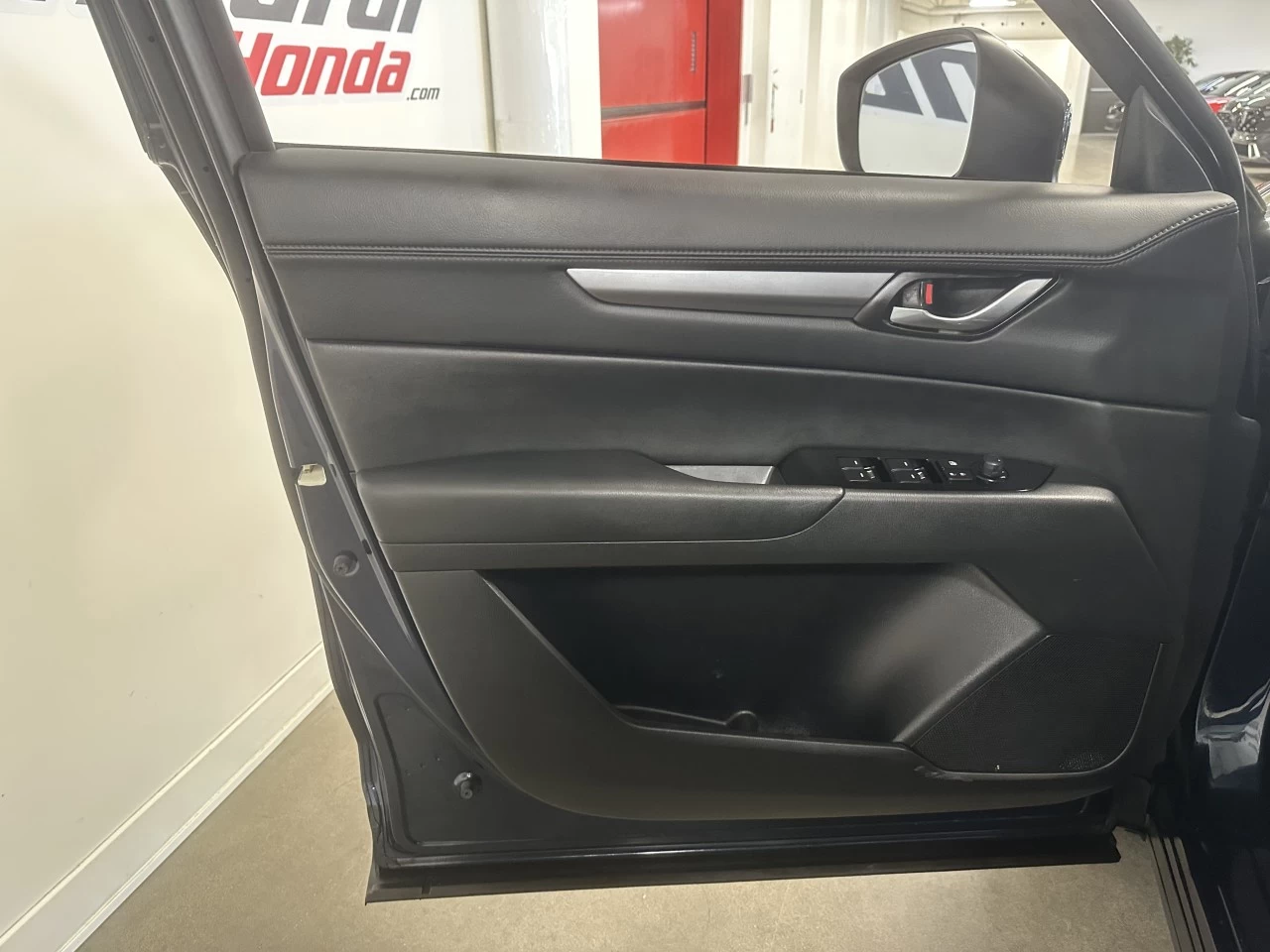 2024 Mazda CX-5 GS Image principale