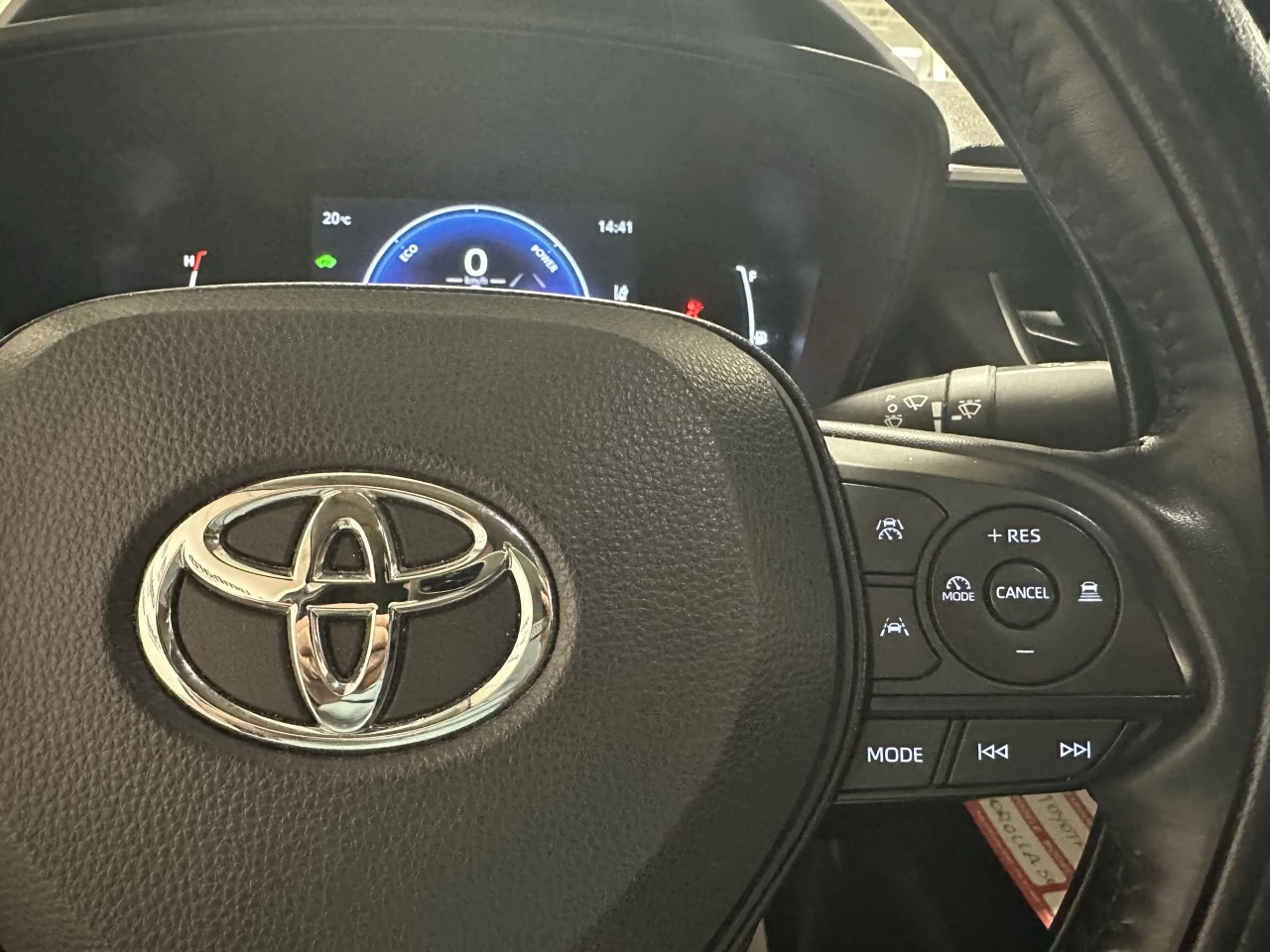 2024 Toyota Corolla
                                                    Hybrid Image principale