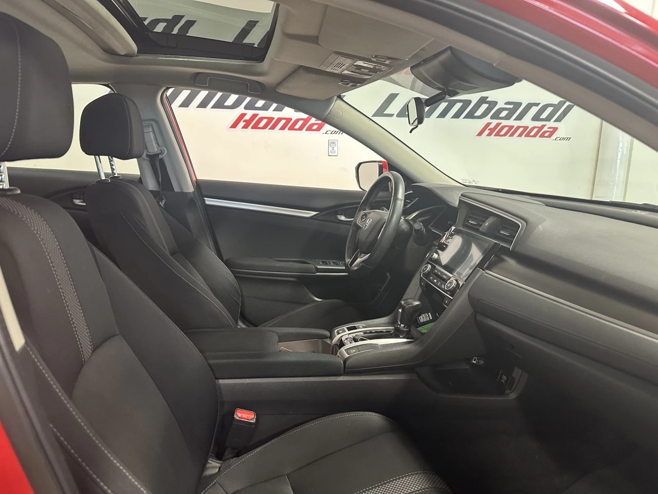 2020 Honda Civic
                                                    EX Main Image