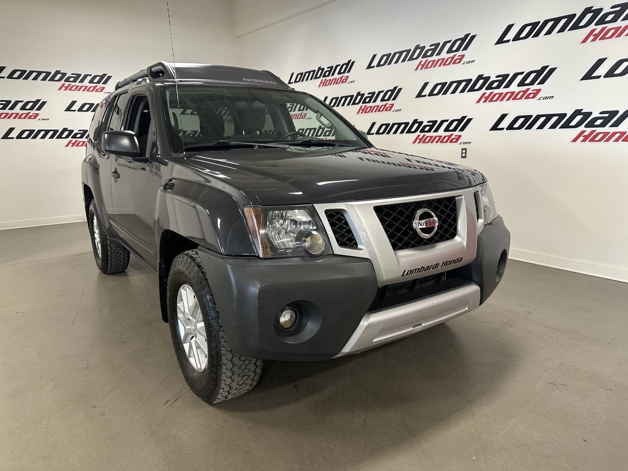 2014 Nissan Xterra PRO-4X/S Main Image