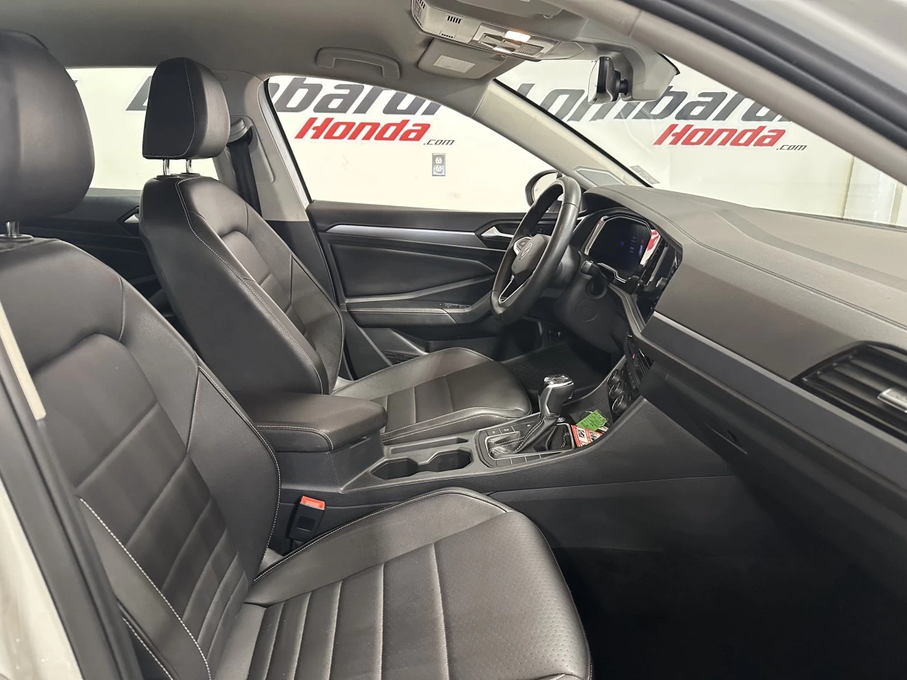 2024 Volkswagen Jetta Comfortline Main Image