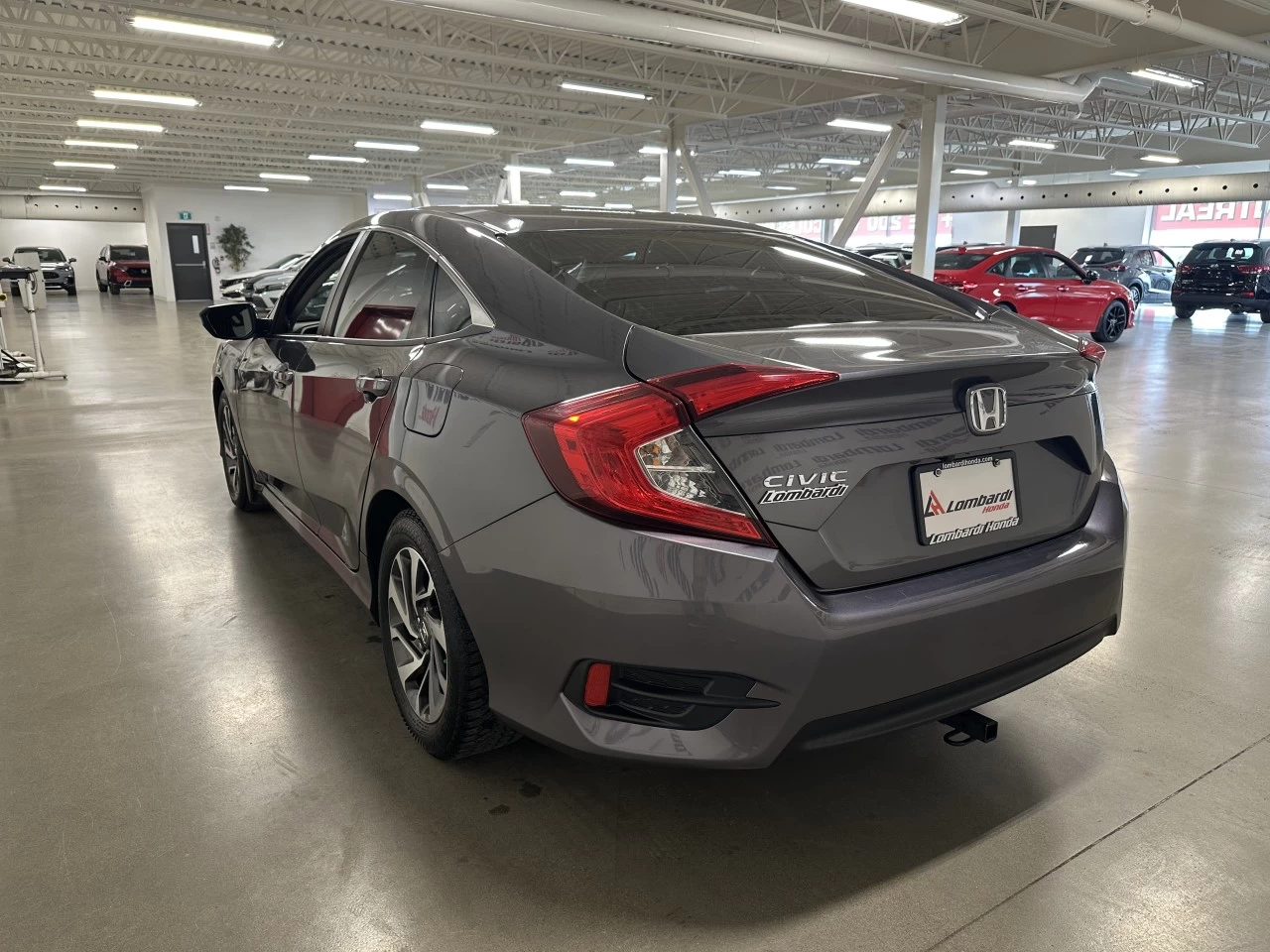 2018 Honda Civic
                                                    EX Image principale