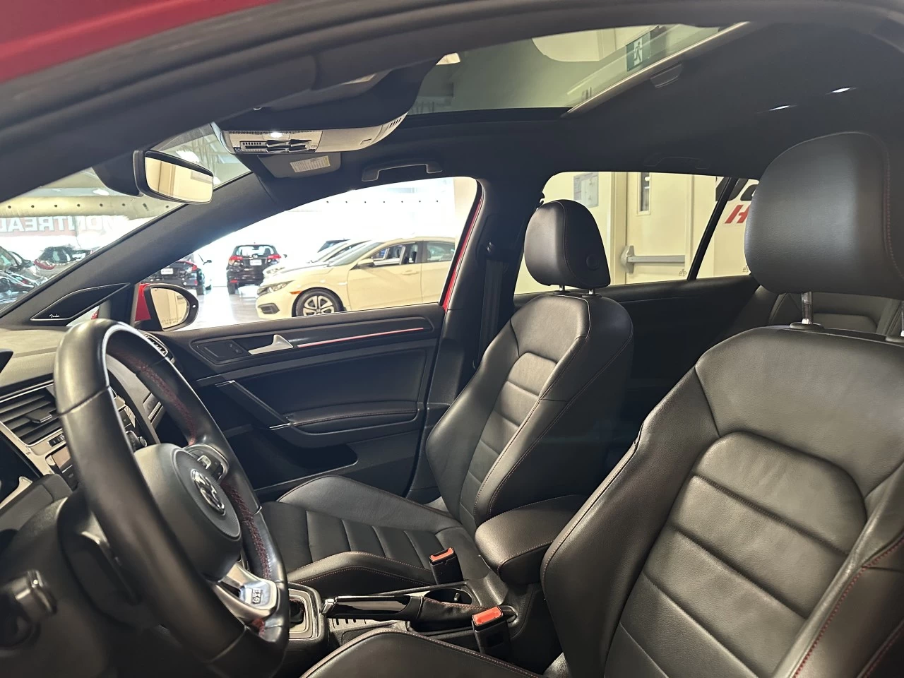 2019 Volkswagen Golf Auto Main Image