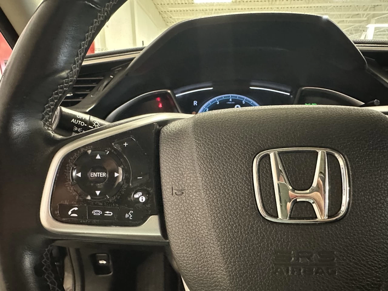 2021 Honda Civic
                                                    EX Main Image