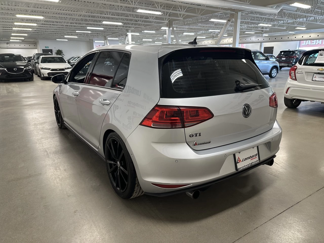 2016 Volkswagen Golf Autobahn Main Image