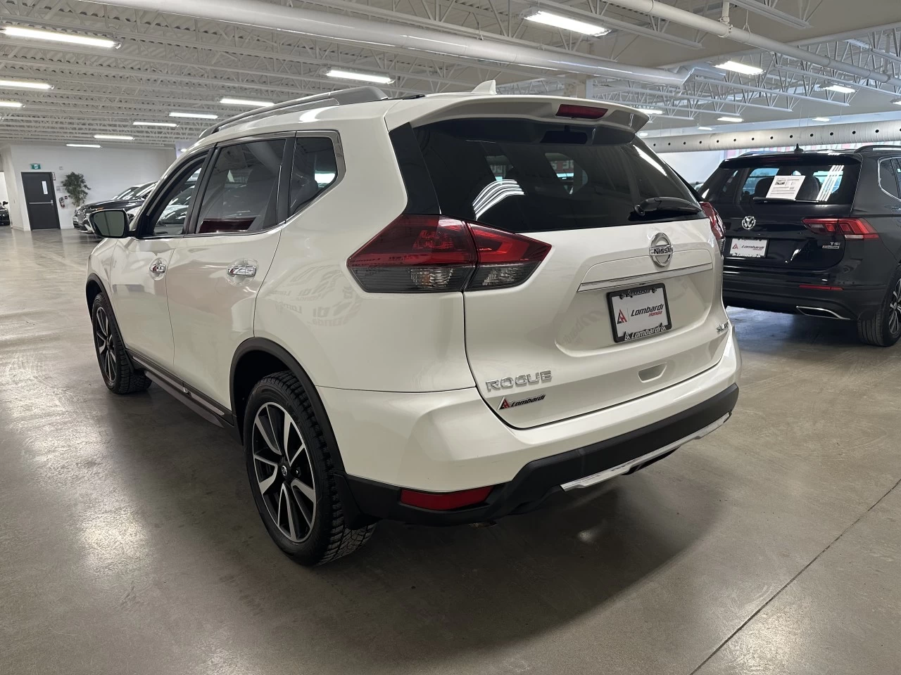 2018 Nissan Rogue SL Main Image