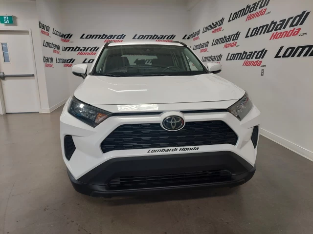 Toyota RAV4 LE 2021