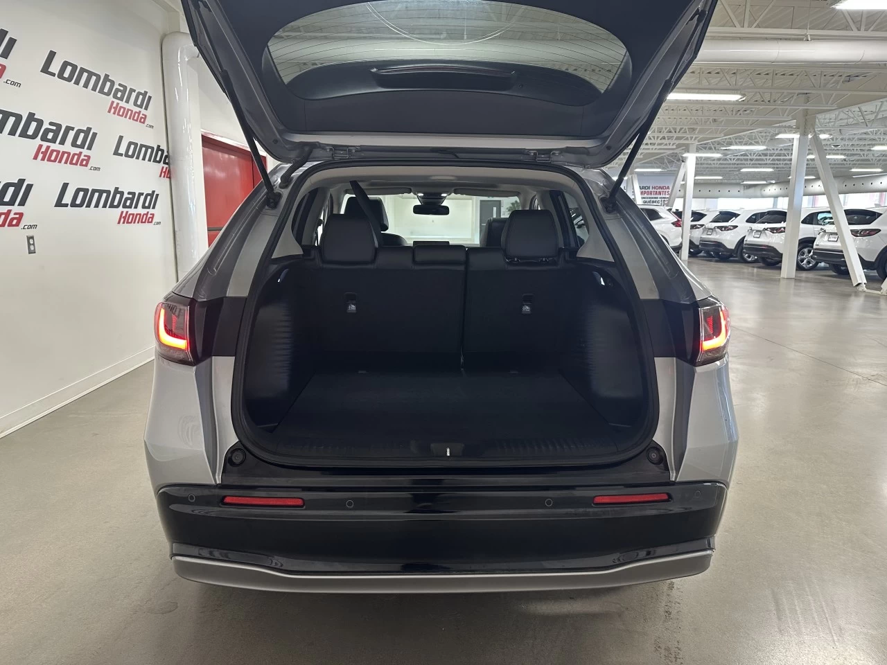2024 Honda HR-V EX-L Navi https://www.lombardihonda.com/resize/b990ff35b810a3abc0cc817b2ca24889-1