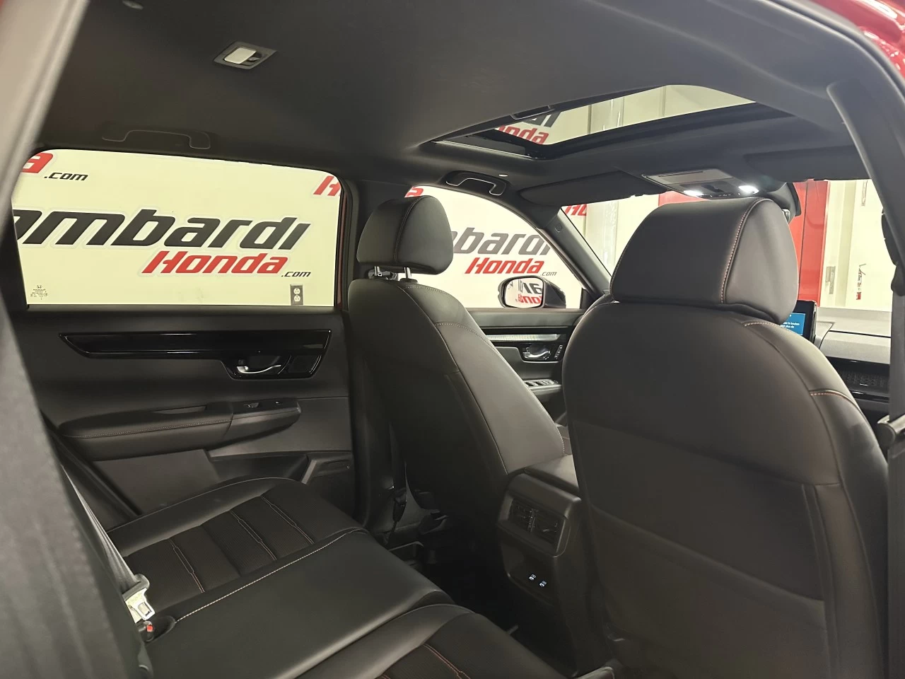 2023 Honda CR-V Touring Main Image