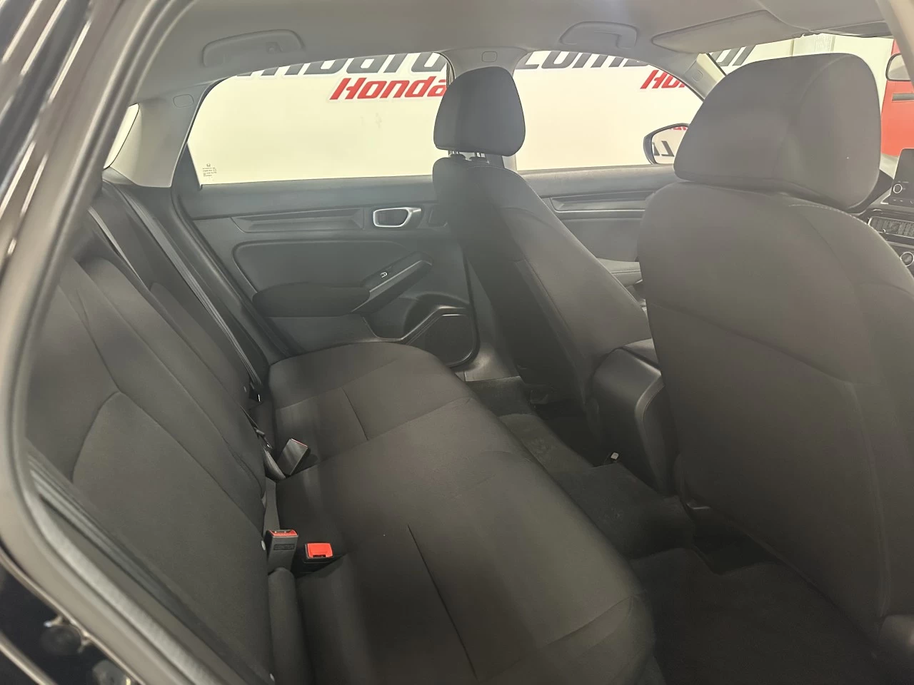 2023 Honda Civic LX/LX-B Image principale