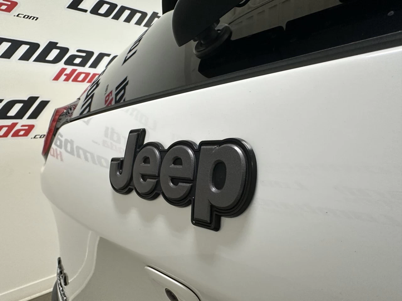 2017 Jeep Cherokee
                                                    Trailhawk Image principale