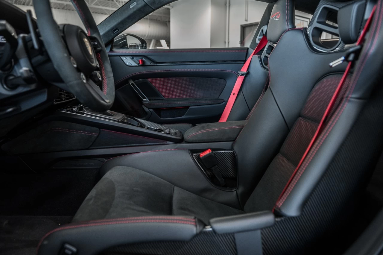 2024 Porsche 911 GT3 RS https://www.lombardihonda.com/resize/b990ff35b810a3abc0cc817b2ca24889-1