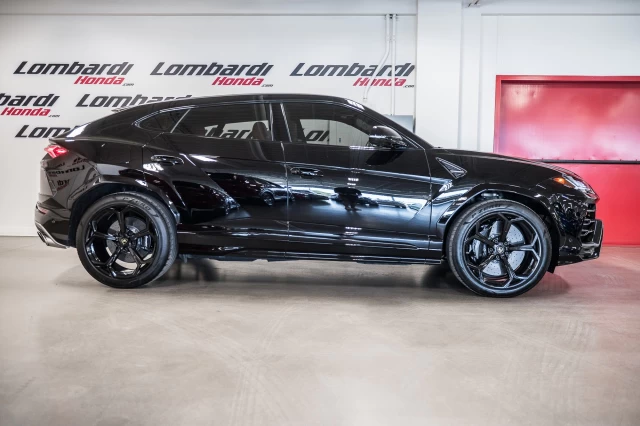 Lamborghini Urus  2019