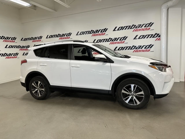 Toyota RAV4 LE 2018