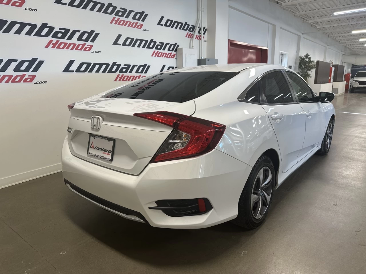 2020 Honda Civic
                                                    LX Image principale