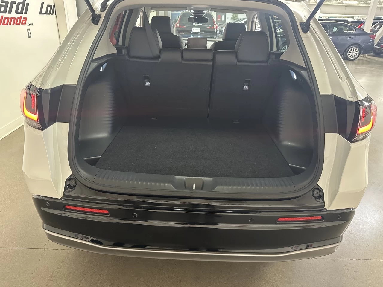2025 Honda HR-V EX-L Navi Main Image