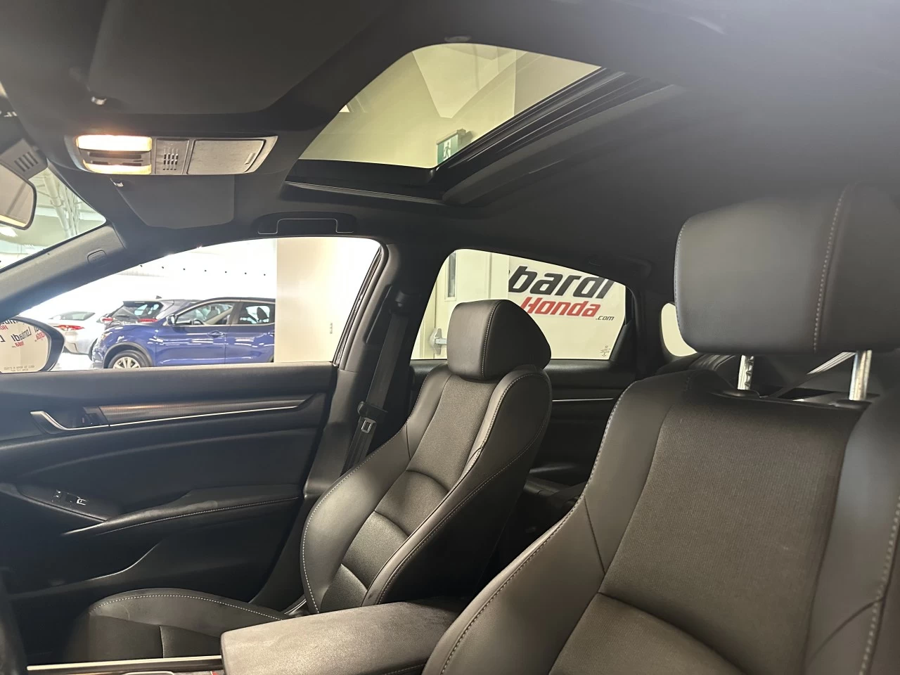 2021 Honda Accord
                                                    Sport Main Image