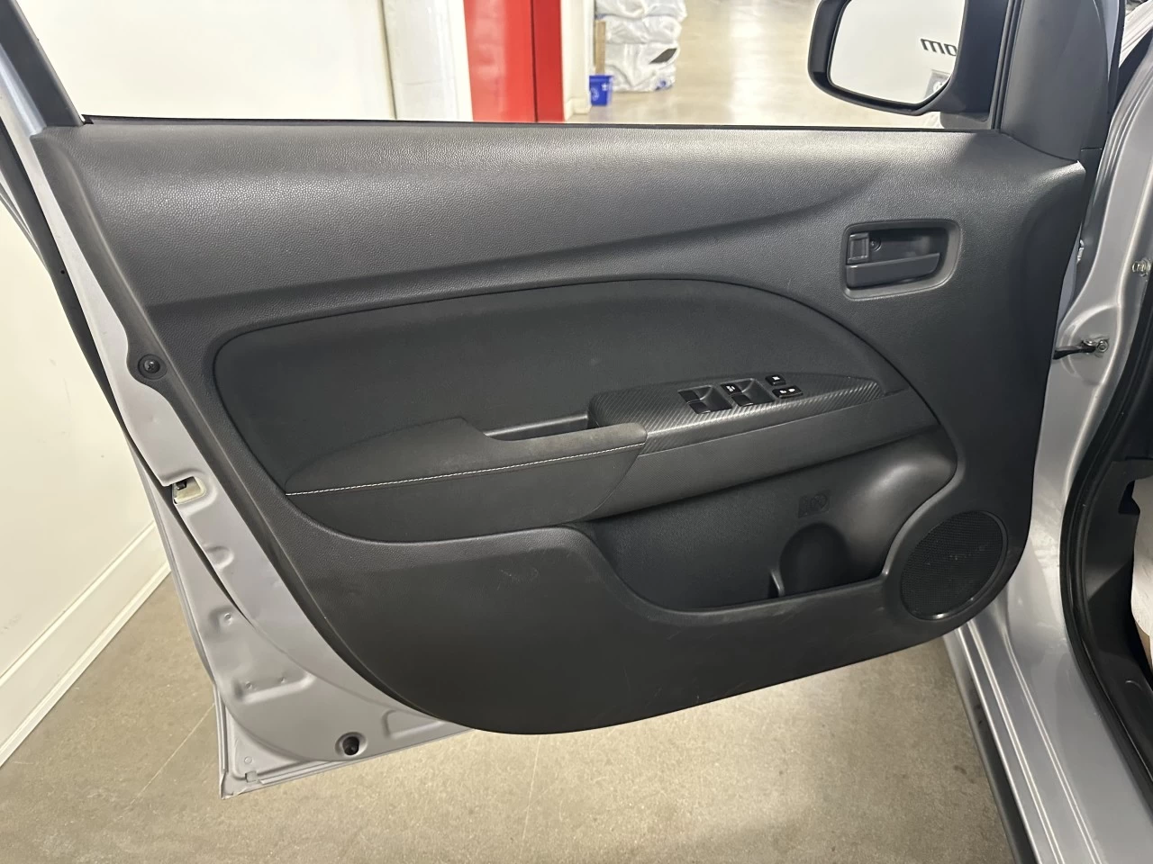 2022 Mitsubishi Mirage SE Image principale