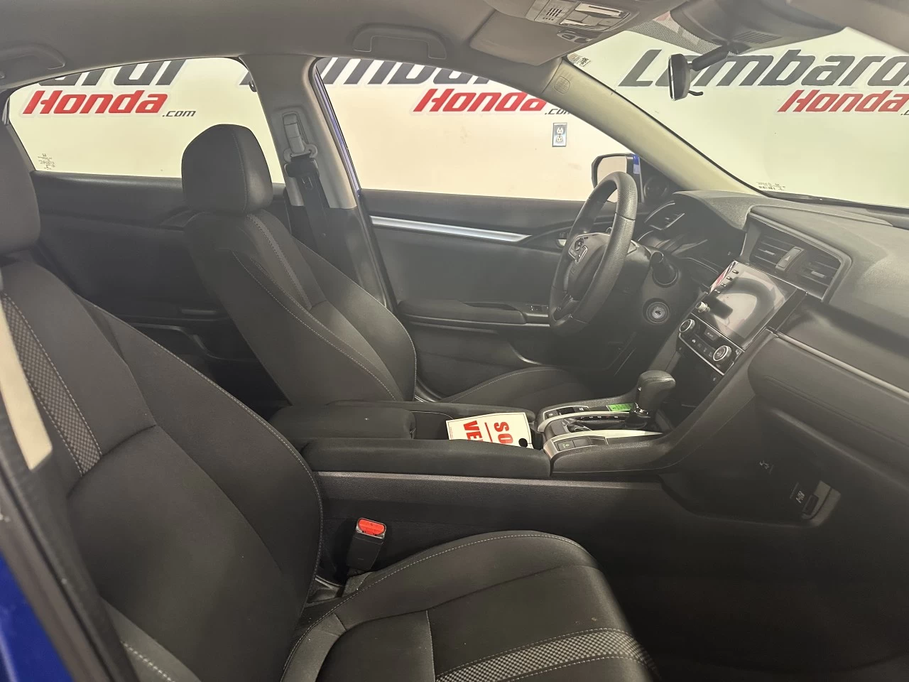 2020 Honda Civic
                                                    LX Image principale