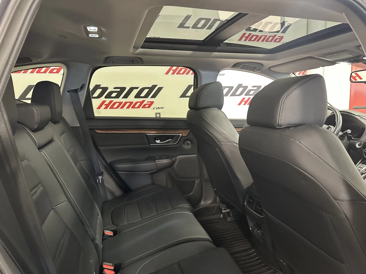2021 Honda CR-V Touring/Black Edition Image principale