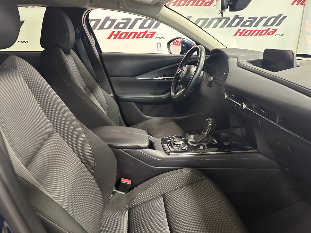 2022 Mazda CX-30 GS https://www.lombardihonda.com/resize/b990ff35b810a3abc0cc817b2ca24889-1