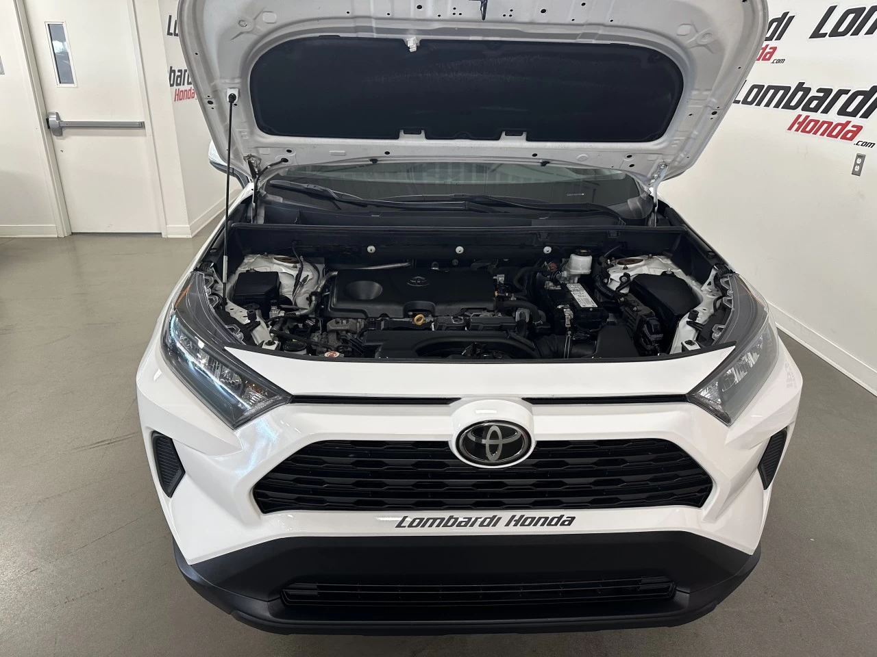 2020 Toyota RAV4 LE Main Image