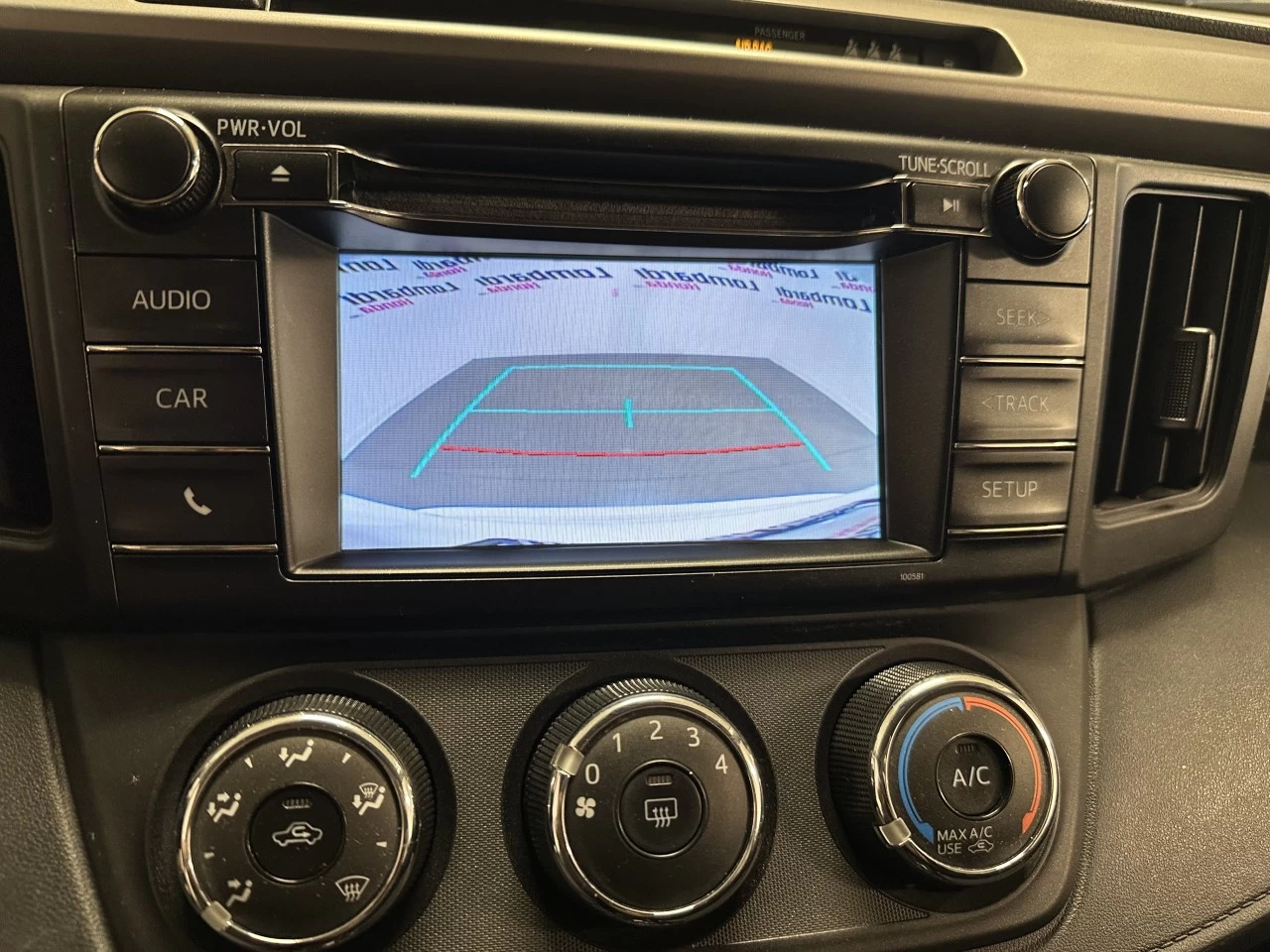 2018 Toyota RAV4 LE Main Image