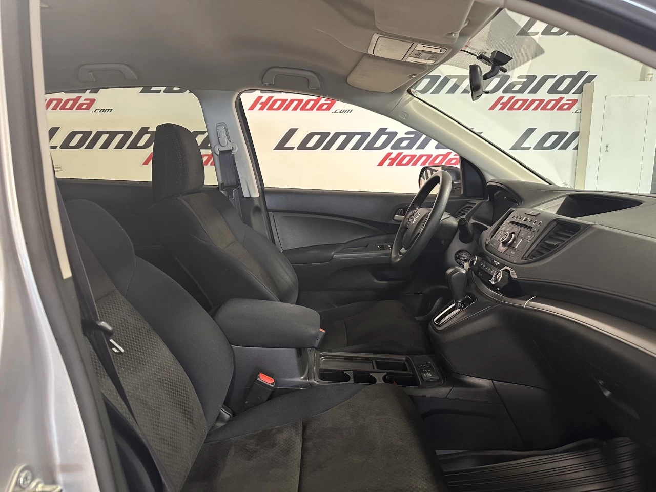 2016 Honda CR-V LX https://www.lombardihonda.com/resize/b990ff35b810a3abc0cc817b2ca24889-1