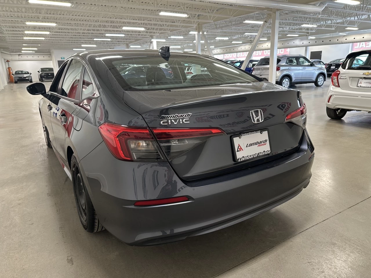 2022 Honda Civic LX Main Image