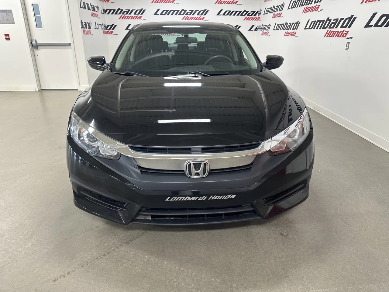 2016 Honda Civic LX Image principale