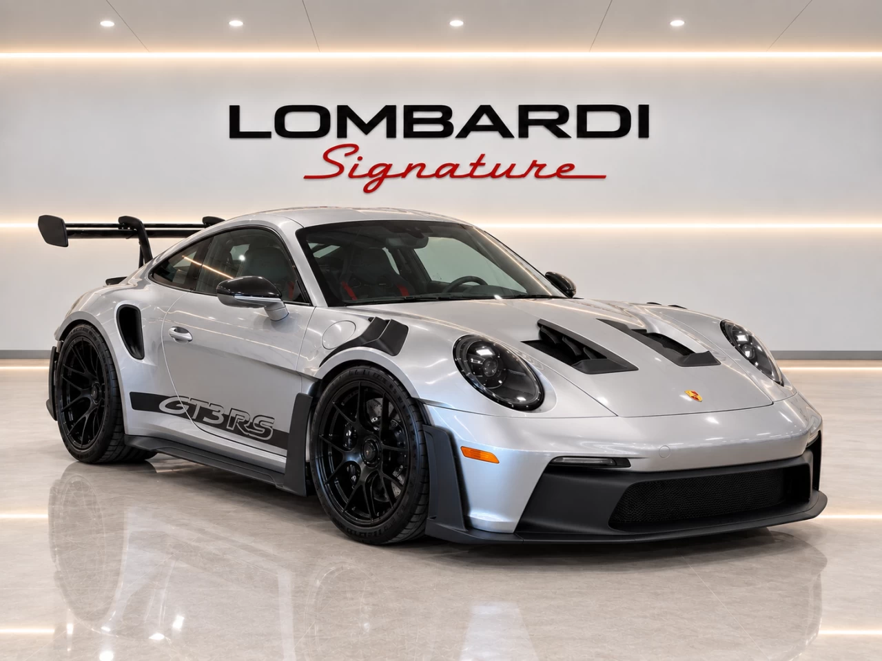 2025 Porsche 911 GT3 RS Main Image