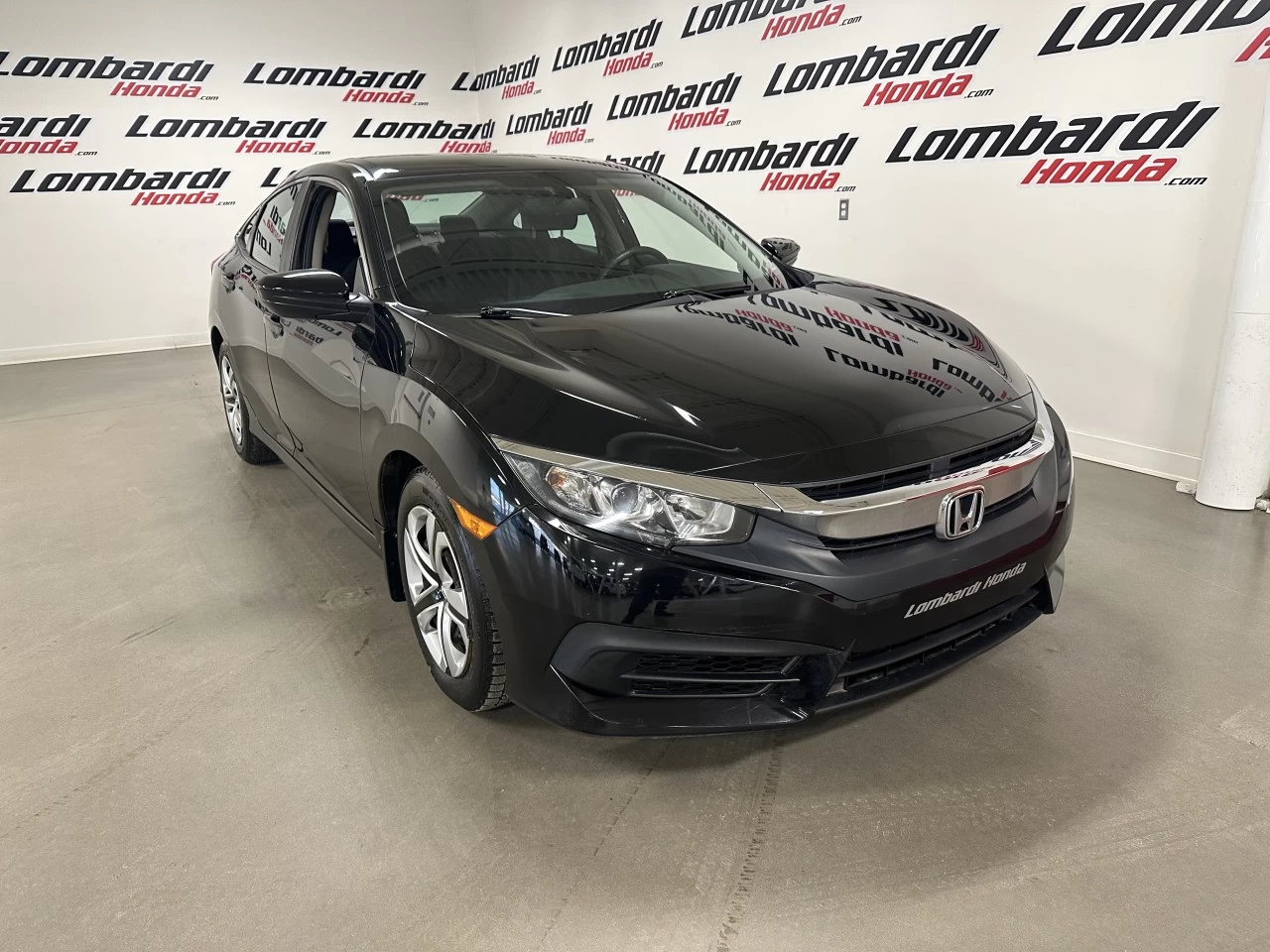2016 Honda Civic LX Image principale
