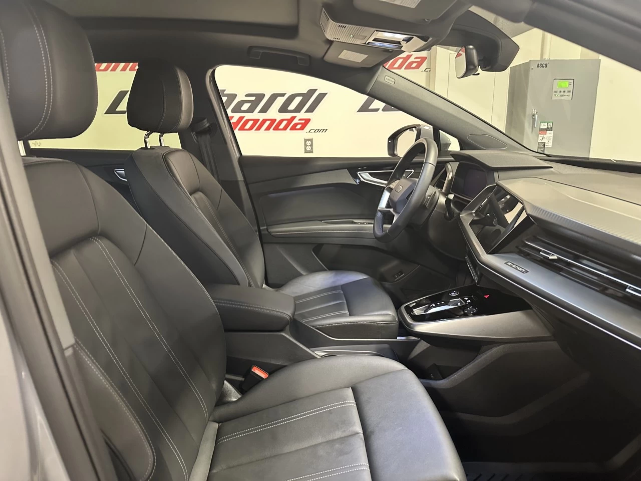 2025 Audi Q4 e-tron 45 RWD Main Image