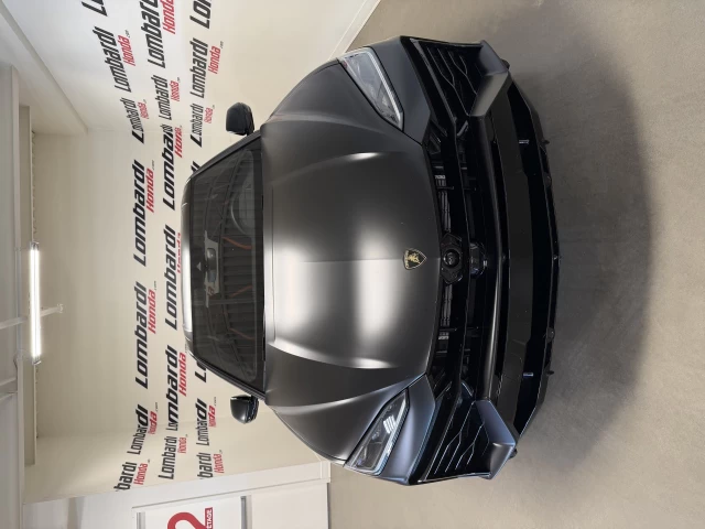 Lamborghini Urus SE 2026