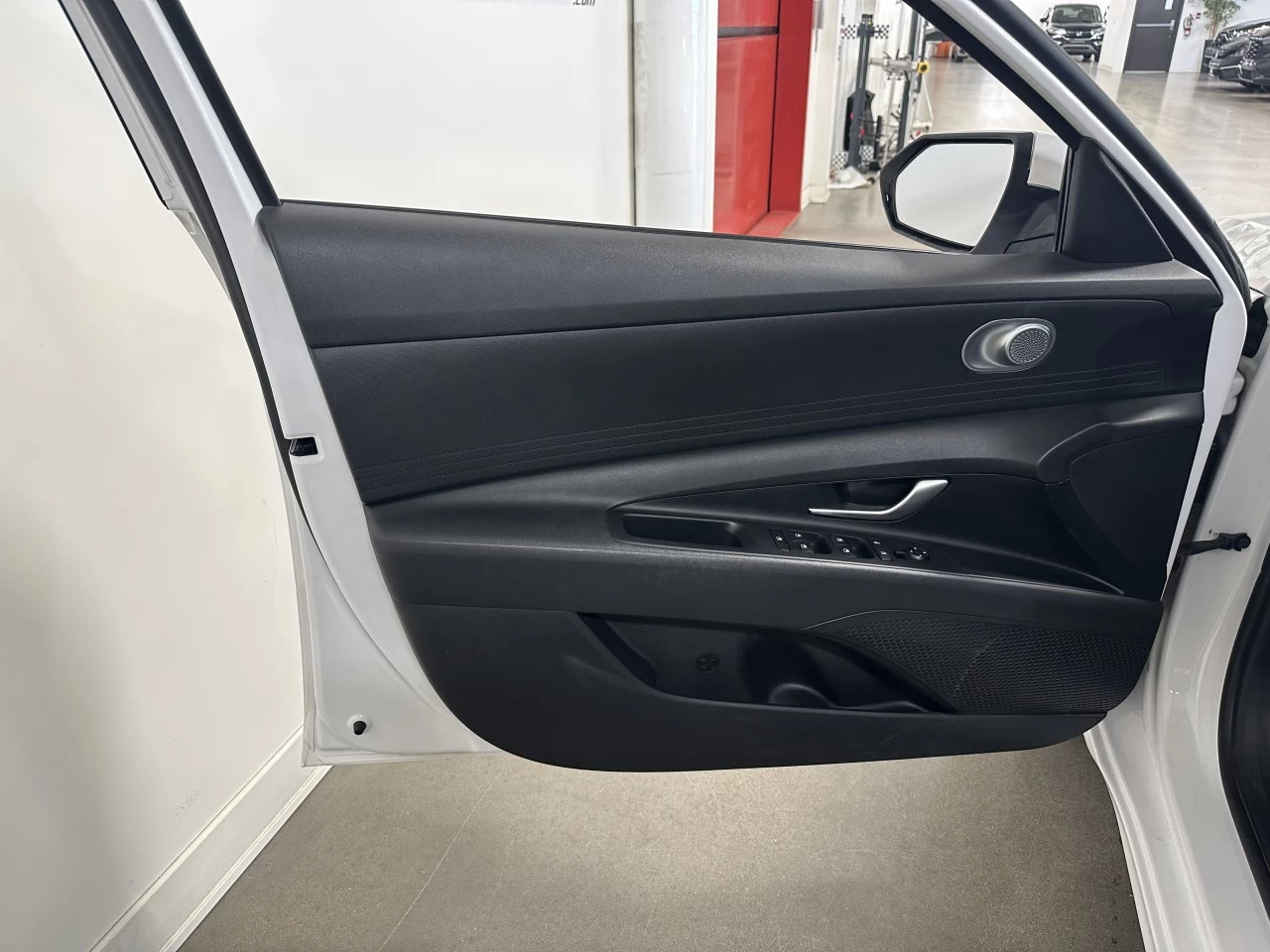 2022 Hyundai Elantra
                                                    Essential Image principale