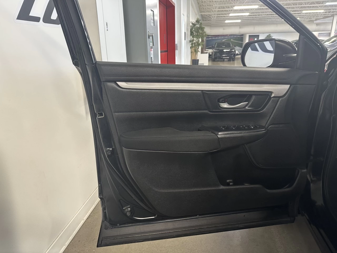 2021 Honda CR-V
                                                    LX Image principale