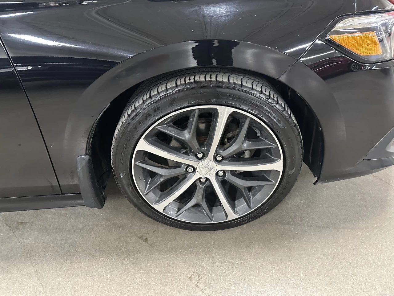 2022 Honda Civic Touring Main Image
