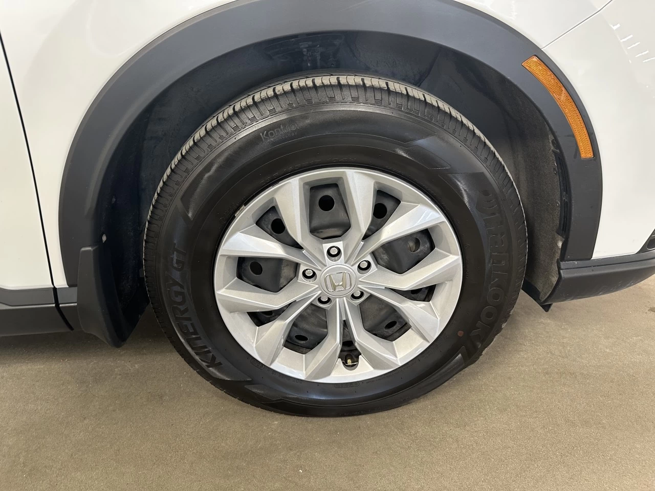 2023 Honda CR-V
                                                    LX Image principale