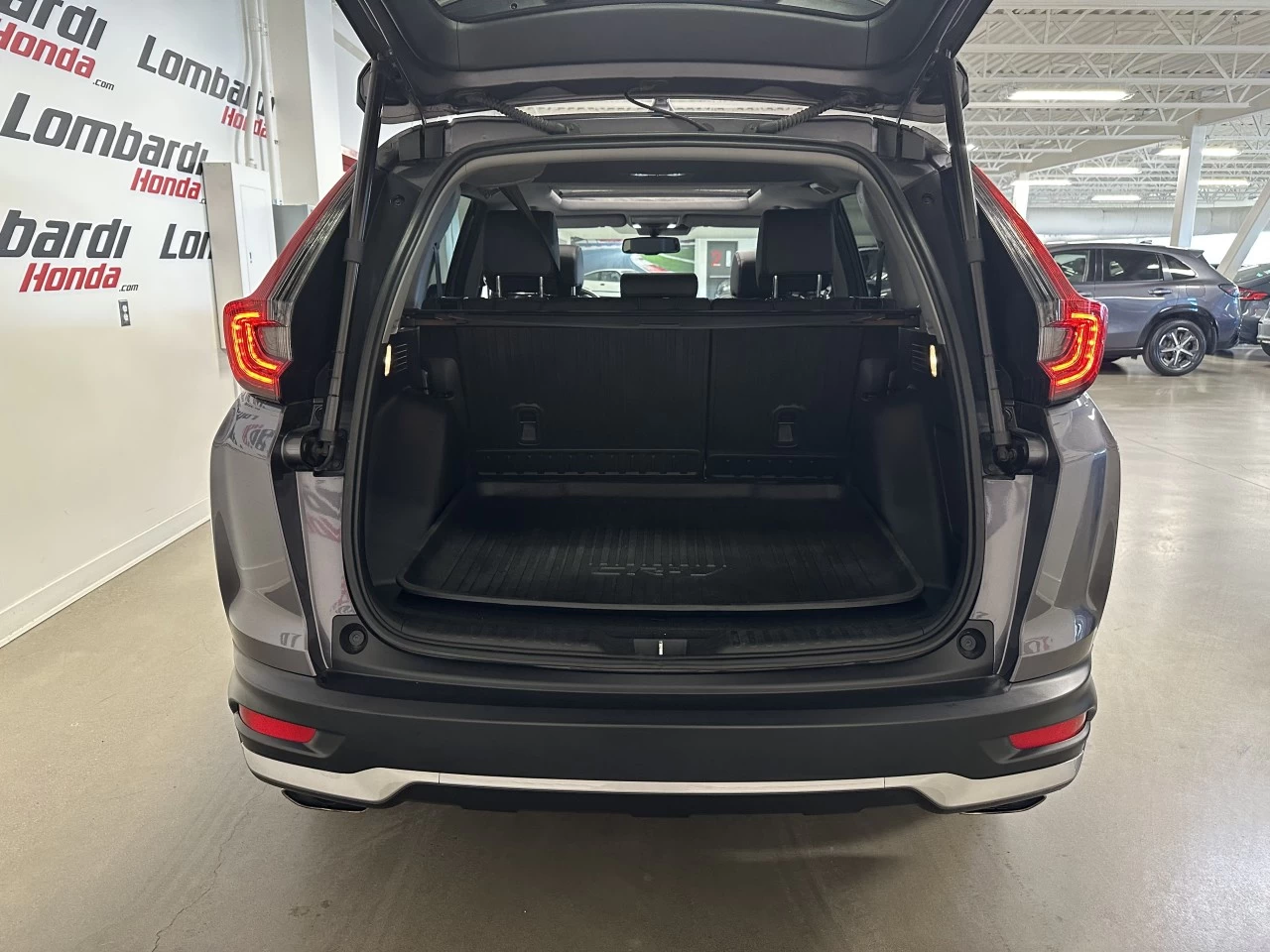 2021 Honda CR-V
                                                    Touring/Black Edition Main Image