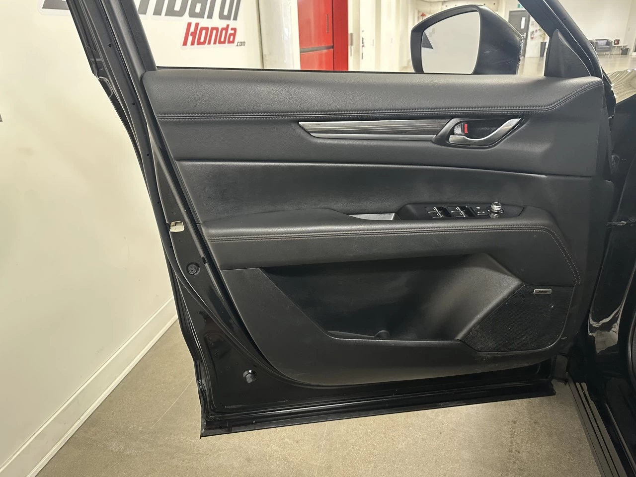 2019 Mazda CX-5 GT Main Image