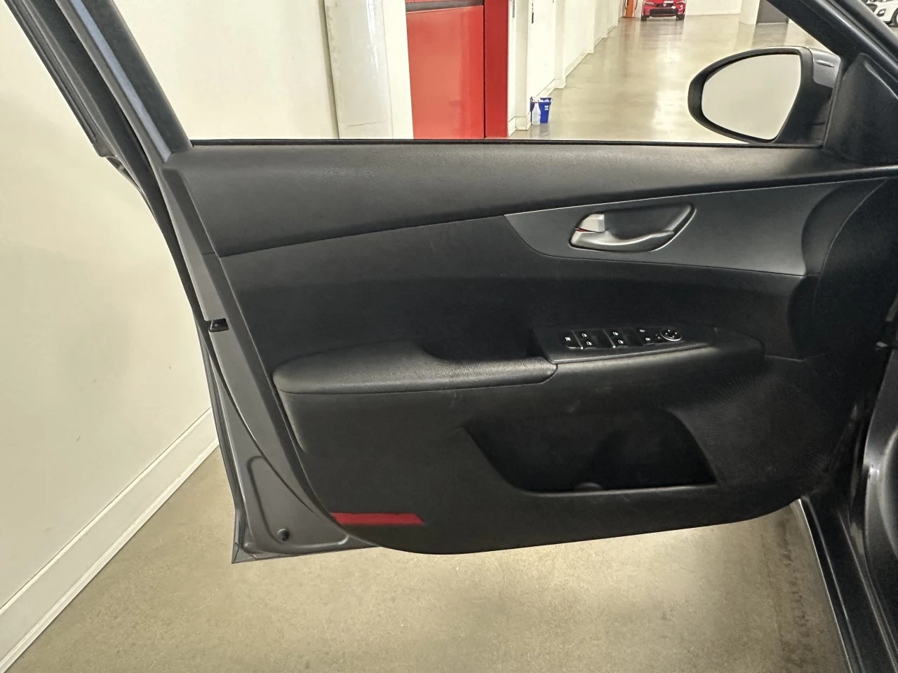 2019 Kia Forte LX Main Image