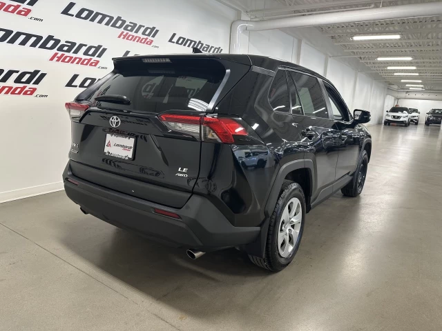 Toyota RAV4 LE 2022