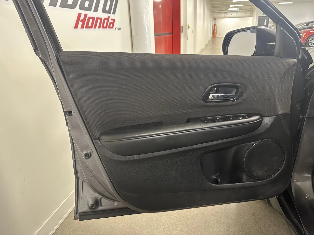 2019 Honda HR-V LX Main Image